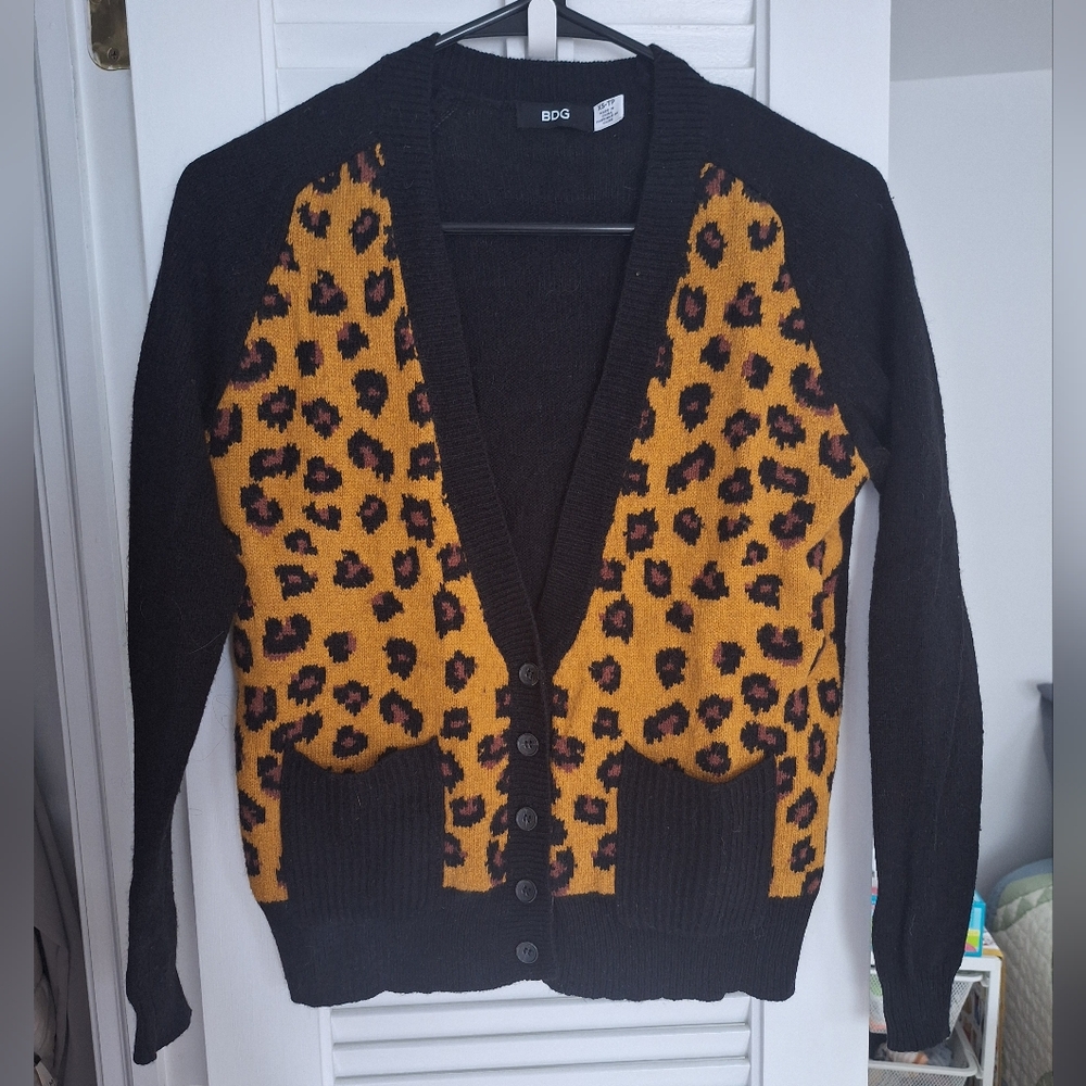 BDG Urban Outfitters Cheetah Leopard Cardigan